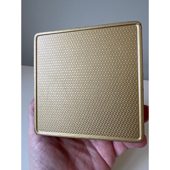 Goldtone Ladybug Bejeweled Trinket Box /Jewelry Box  4”X4”  3D Ladybugs & Leaves - Picture 13 of 13